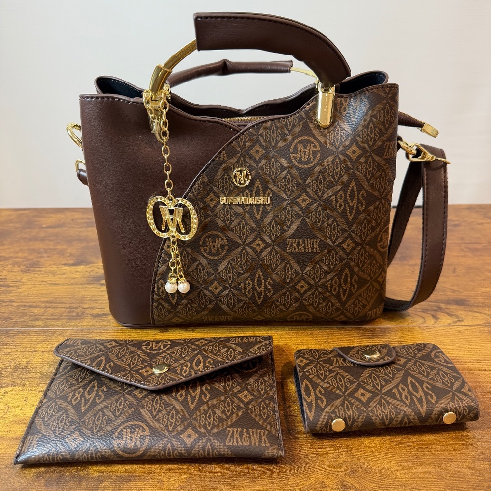 Shoulder Bag With Credit Card wallet And additional Wallet Brand New Never Used